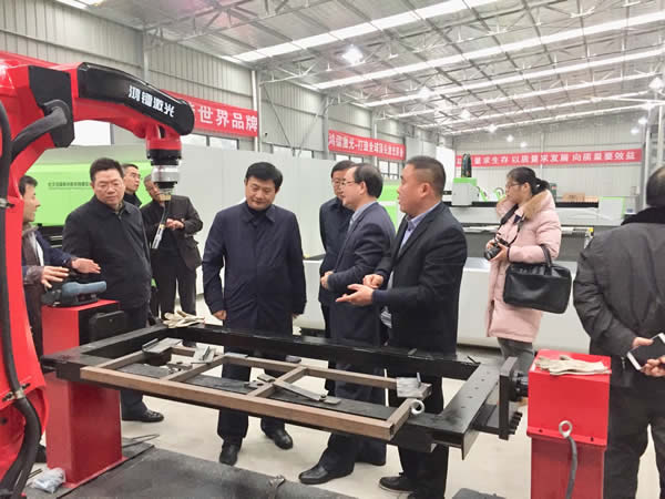 武漢市委常委、市紀(jì)委書記張曙