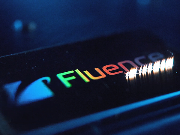 使用Fluence飛秒激光器進(jìn)行微加工